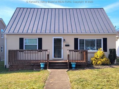 1330 Washington Ave, Milton, WV, 25541