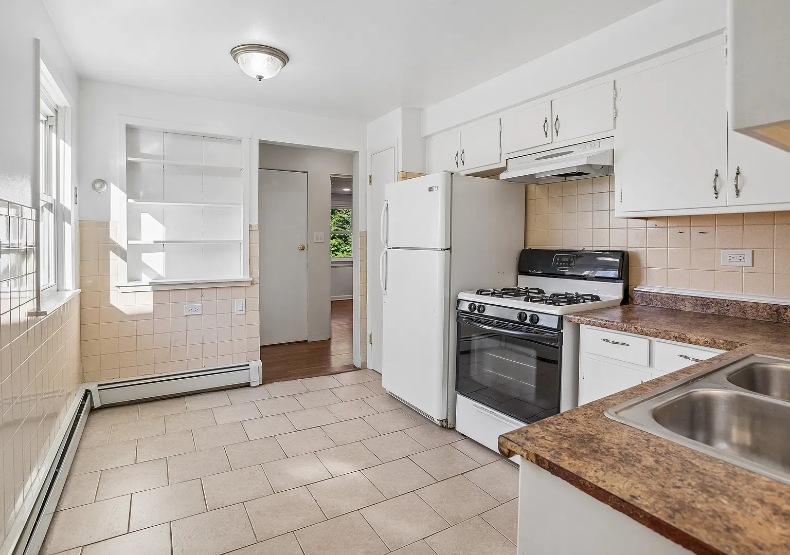 2 bed, $1,850 — Photo 4