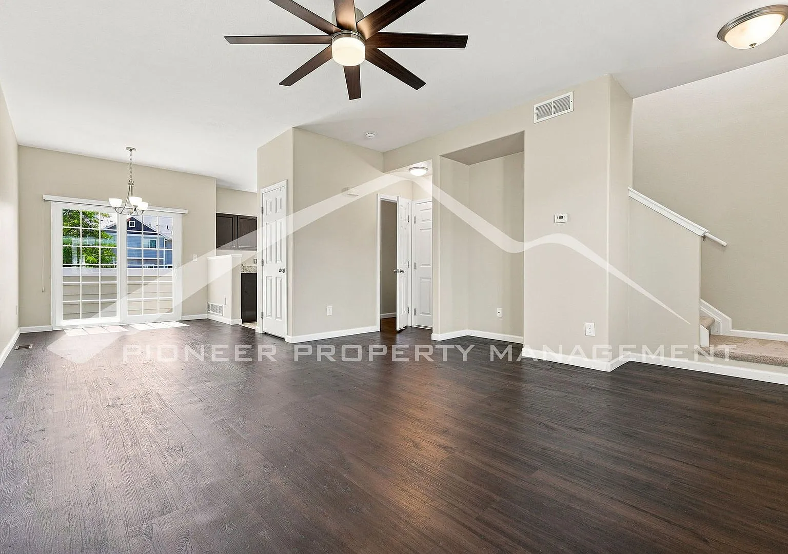 Gorgeous Townhouse with Central AC and 2-Car Garage — Photo 3