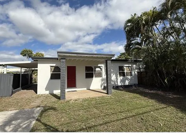 1221 NW 72nd St, Miami, FL 33147