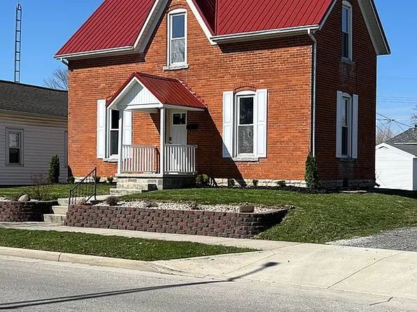 206 E Benton St, Wapakoneta, OH 45895