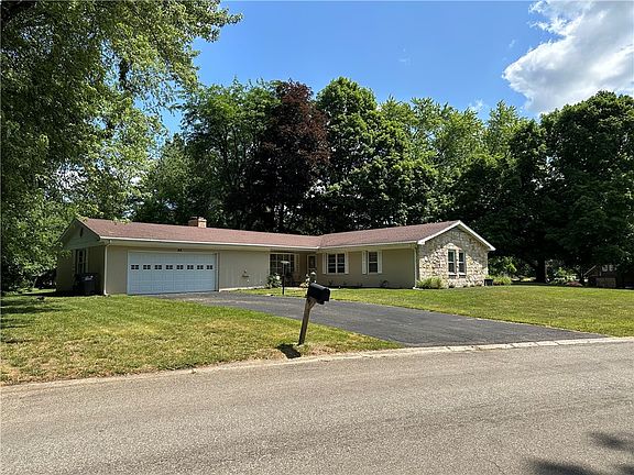 2nd image of 44 Highland Shore Dr