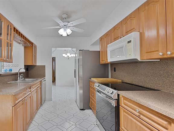 5th image of 7100 NW 66th Ter