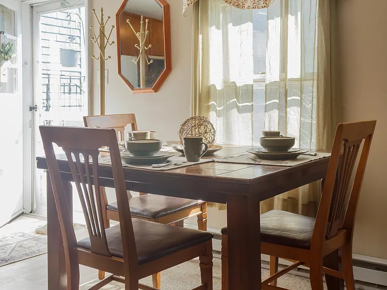 21 Hannum St #1/2 — Photo 3