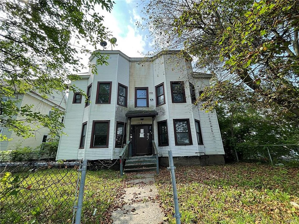 1st image of 126 E Colvin St #30