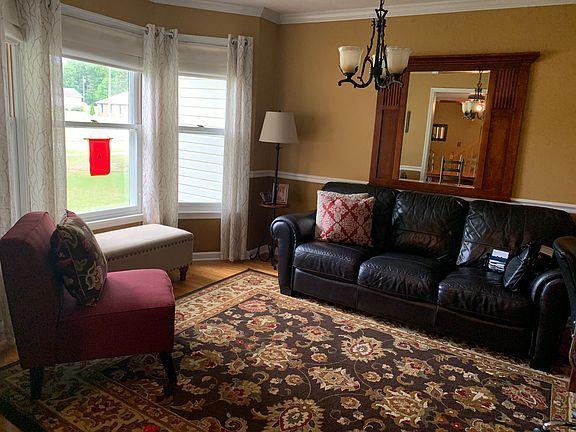 Dining used as office now