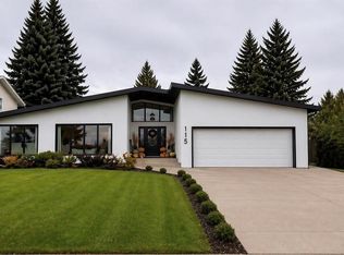 115 Whiteswan Dr, Saskatoon, SK S7K4M5