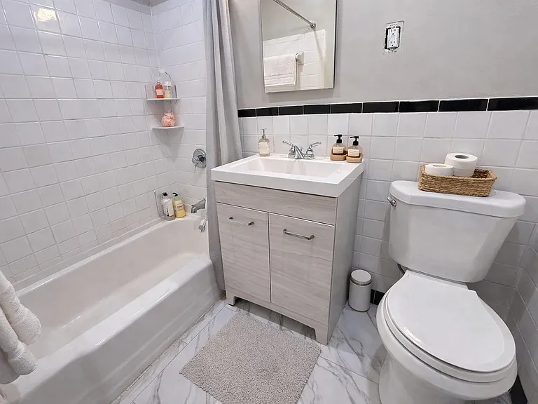 2610 University Ave #D3 — Photo 3