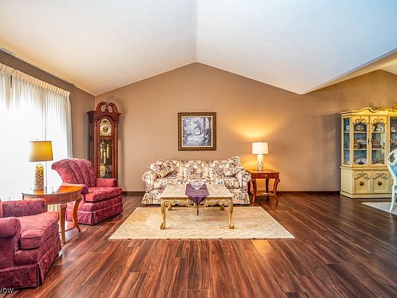 5th image of 7860 Cresthill Dr