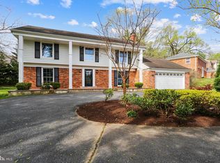 8701 Fox Hills Trl, Potomac, MD 20854