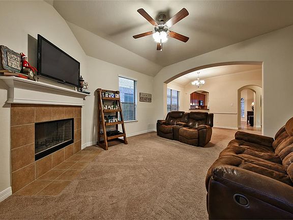 3rd image of 7302 Durango Creek Dr