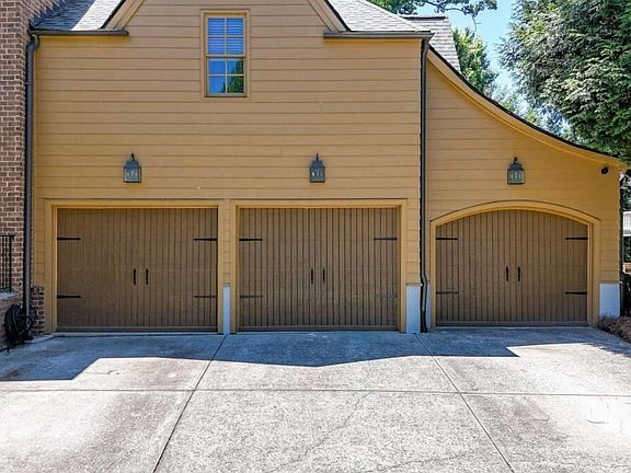 3rd image of 4540 Upland Ct