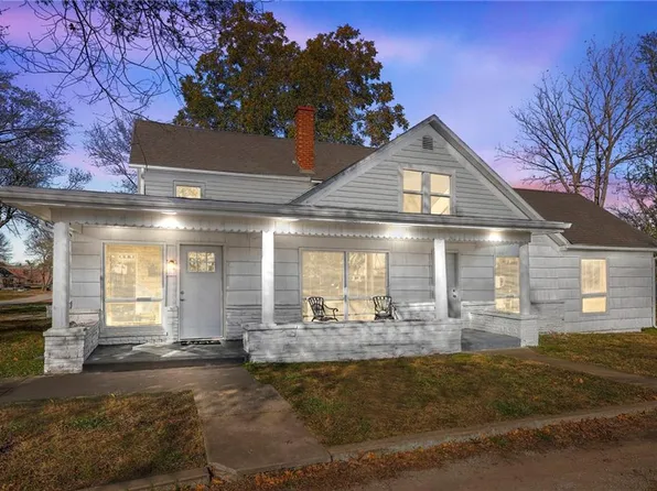 104 W Walnut St, Archie, MO 64725