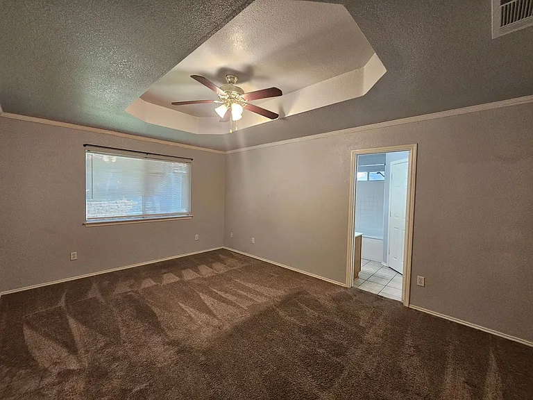 4507 Twin Oaks Cir — Photo 14