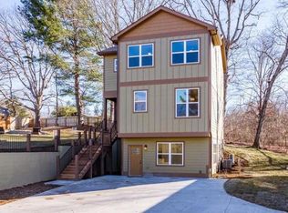3 Powers Dr, Asheville, NC 28806