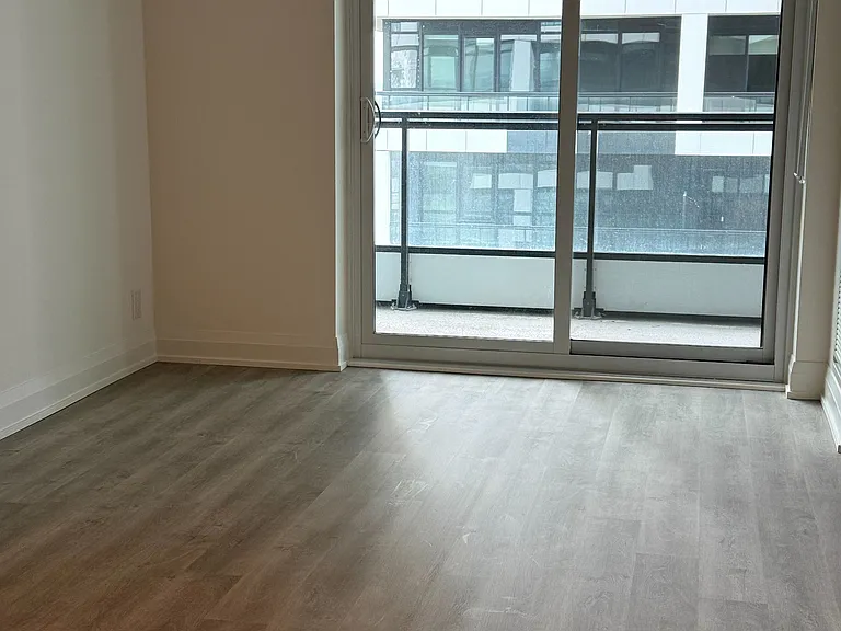 65 Broadway Ave #2210 — Photo 7