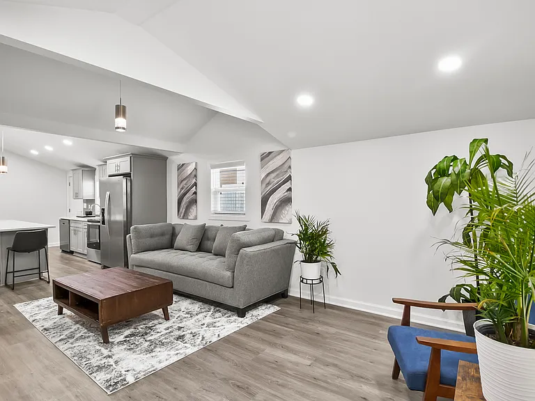 1135 Hillcrest Dr SE — Photo 25