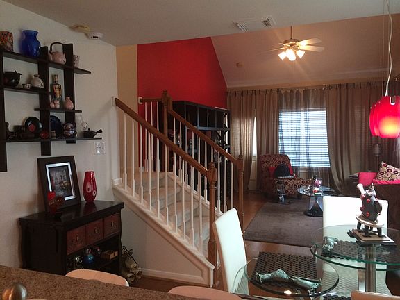 Living room - bright & open