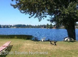 19461 Military Rd S, Seattle, WA 98188