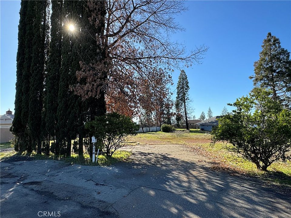 1st image of 824 Camellia Dr #42