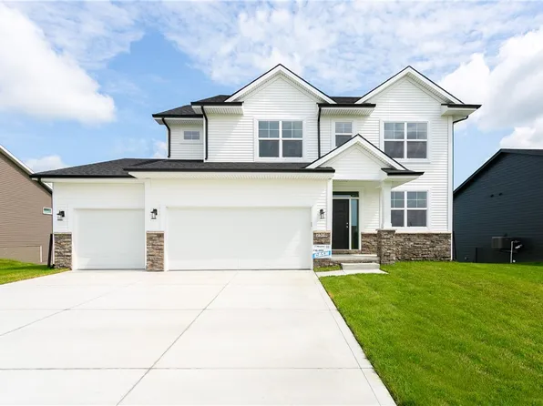 2508 N 8th Ave E, Newton, IA 50208