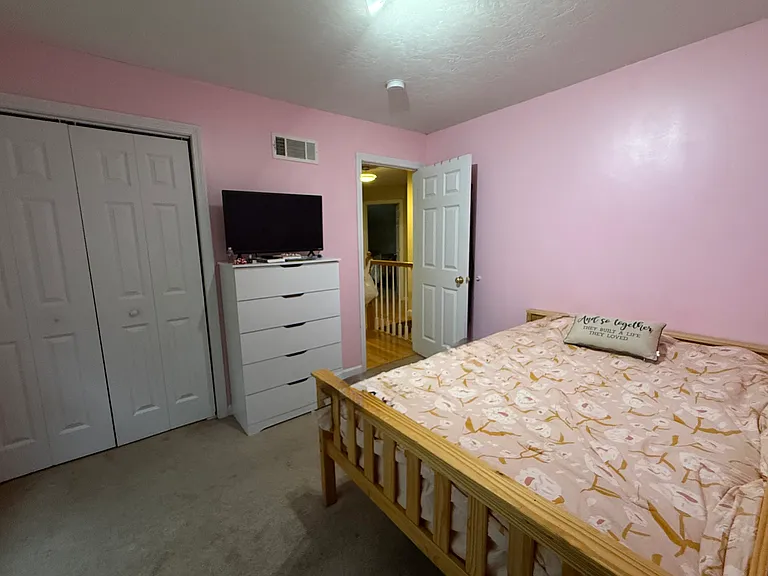 Knowlton Cir — Photo 11
