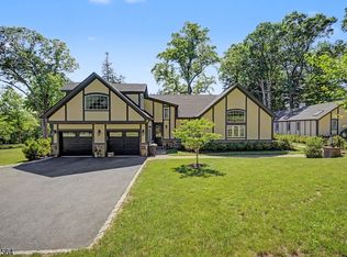 235 Old Chester Rd, Chester, NJ 07930