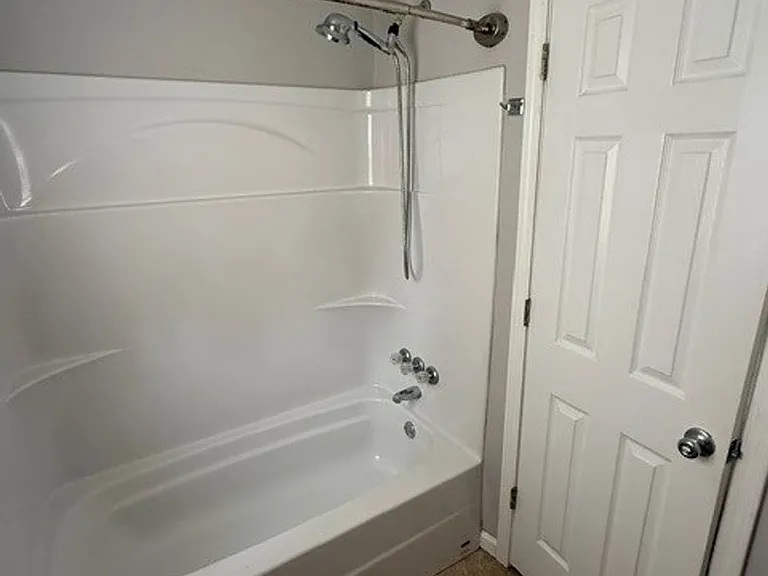 203 Sunset St — Photo 8
