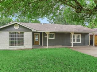 5862 Overdale St, Houston, TX 77033