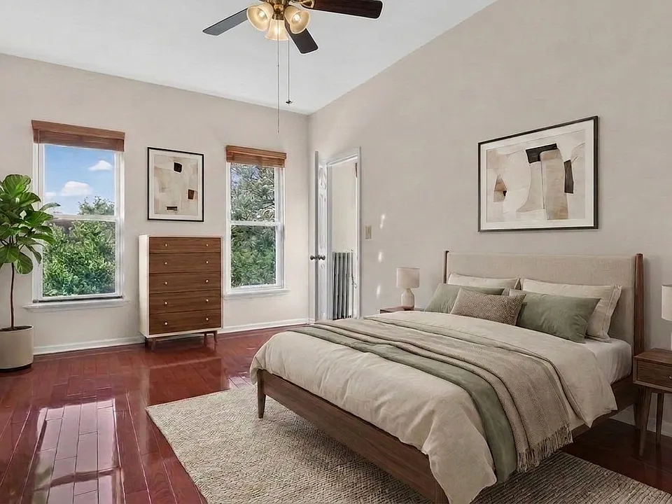 8 Stanhope St #2R