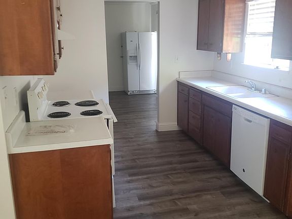 4th image of 6463 N Wishon Ave APT 101