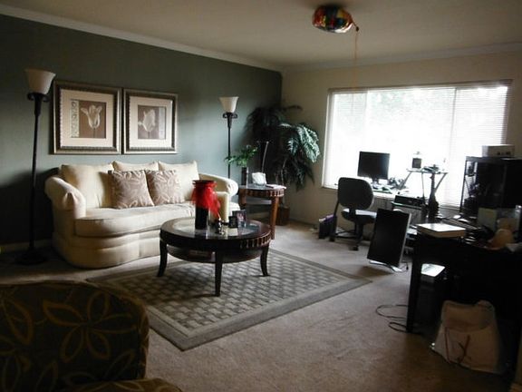 4th image of 833 Seabury Dr