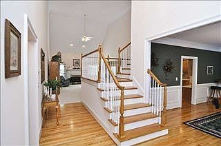 2nd image of 82 Moore Ct