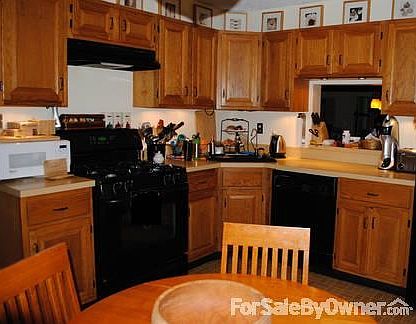 Kitchen with newer appliances