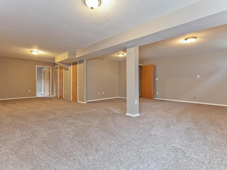 822 Ashford Dr NE — Photo 11