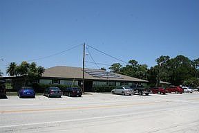 1st image of 8B Country Club Dr