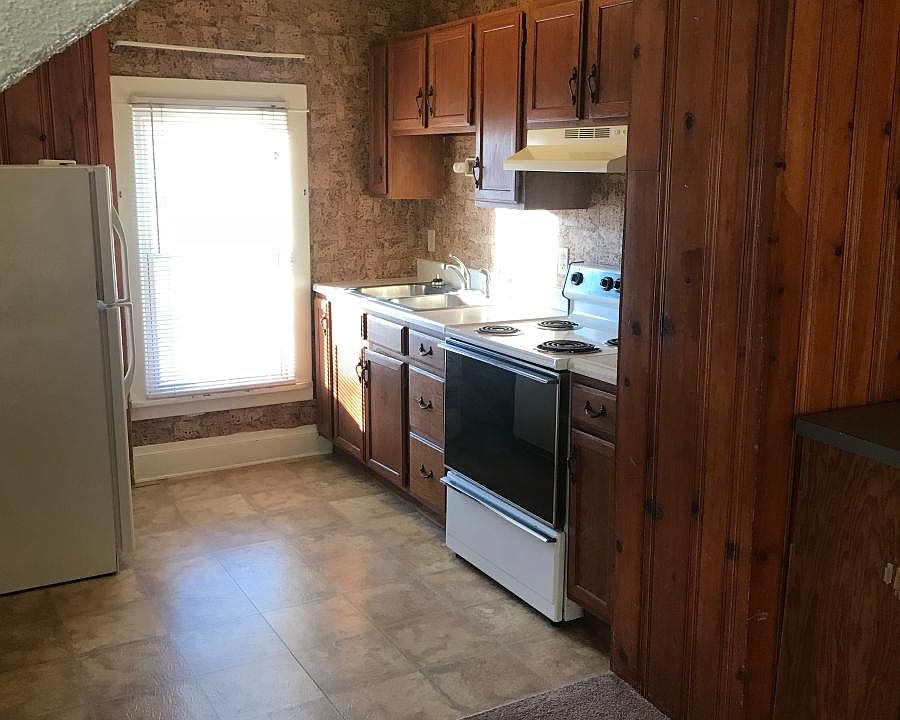 Lots of Storage in Kitchen