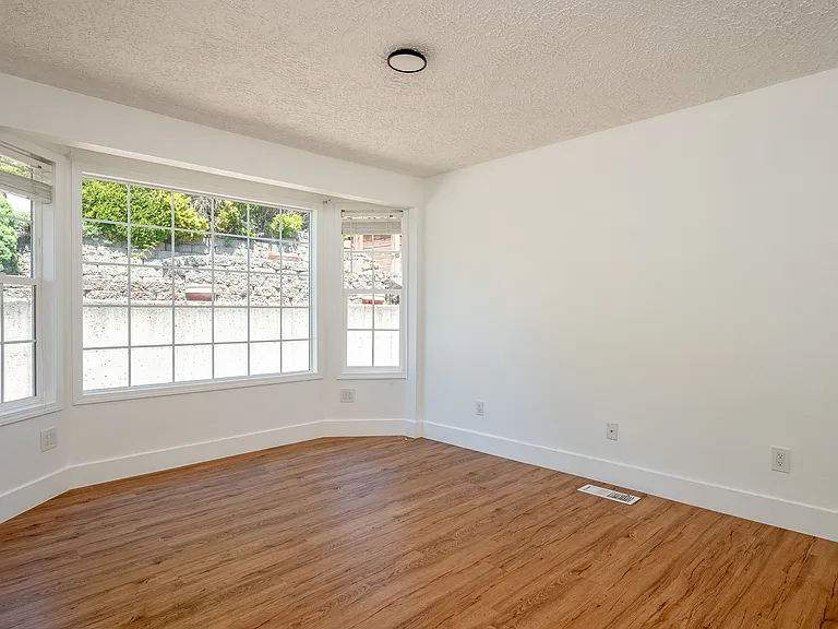 1115 NE 63rd St — Photo 21