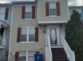 7 N Merriment Dr, Newark, DE 19702