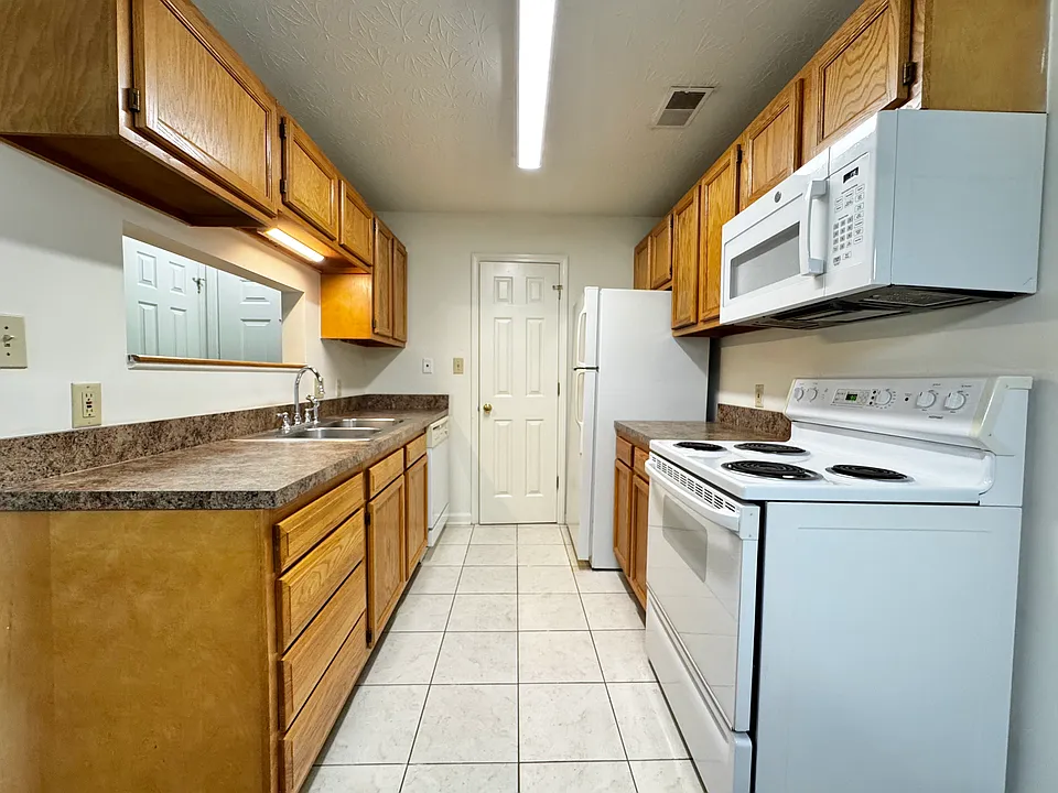 Forest Creek Apartments