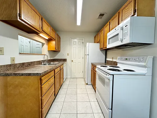 Forest Creek Apartments Photo 1