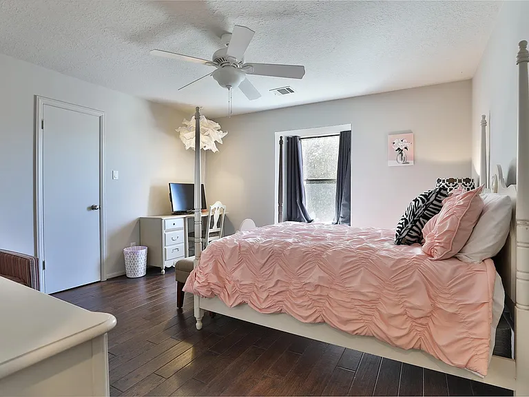1818 Brookchester Dr — Photo 39