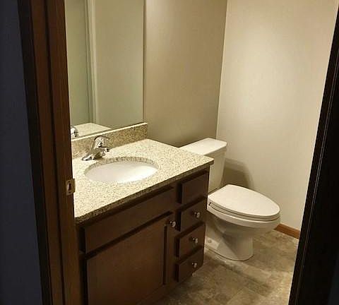 3rd image of 1429 Grandview Ave APT 21