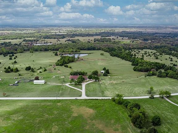 2nd image of 1210 County Road 4205