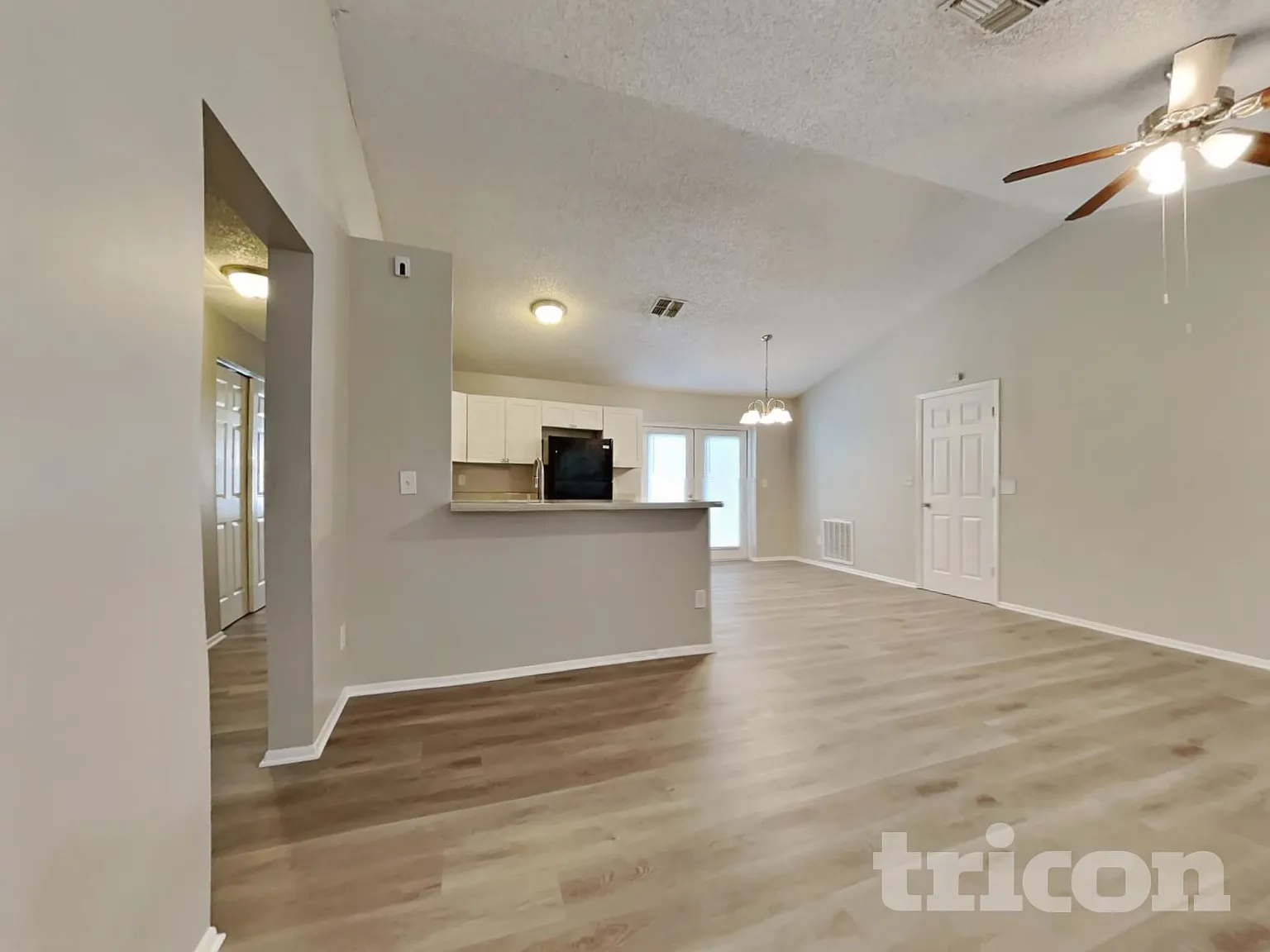 3154 Macdonald Drive Clearwater FL — Photo 3