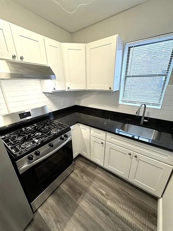 Studio, 1.0 bath, 500 sqft, $1,900 — Photo 1