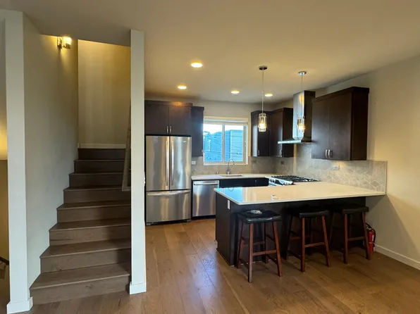 5228 12th Ave NE #A, Seattle, WA 98105