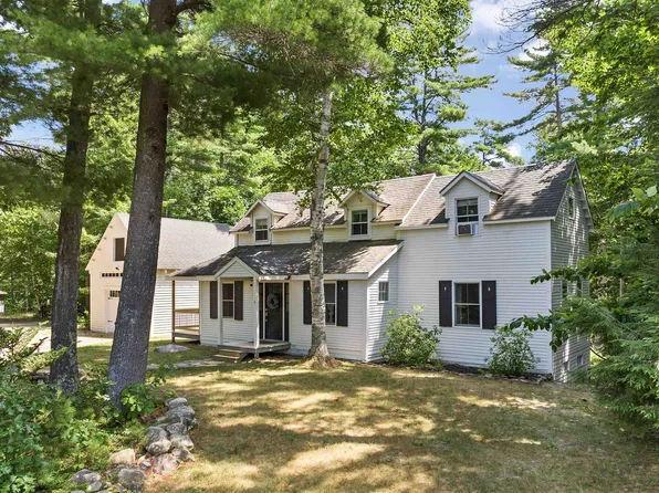 2 Kehonka Hill Road, Wolfeboro, NH 03894