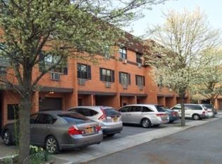 220-40 64th Ave APT 234, Oakland Gardens, NY 11364