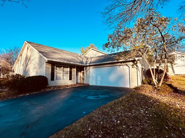 3907 S Laurel Ct, Bloomington, IN 47401